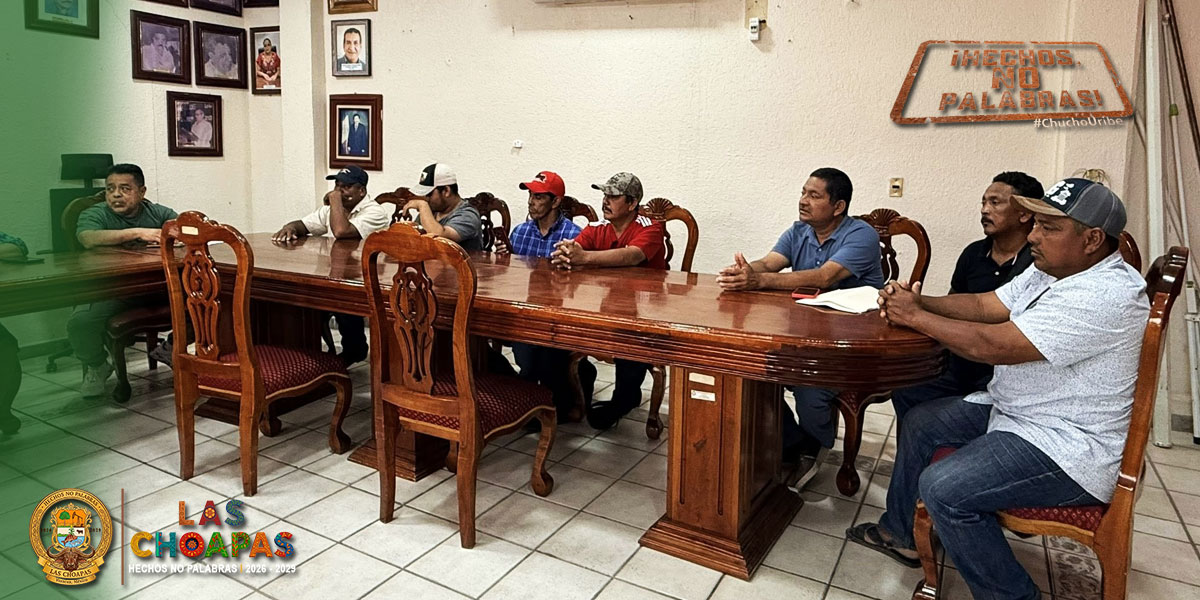 Representantes de cooperativas, pescadores y lancheros de distintas comunidades se reunen con SINOPEC.